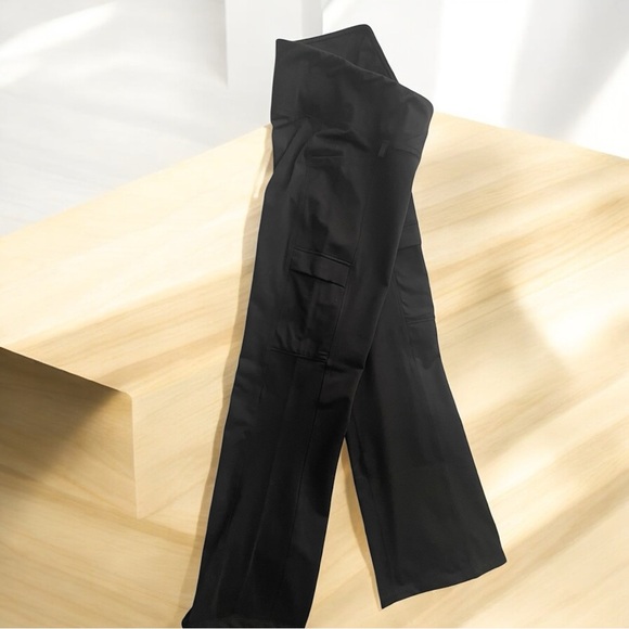baleaf Women's Flare Leggings with Zipper Pockets - Picture 9 of 15